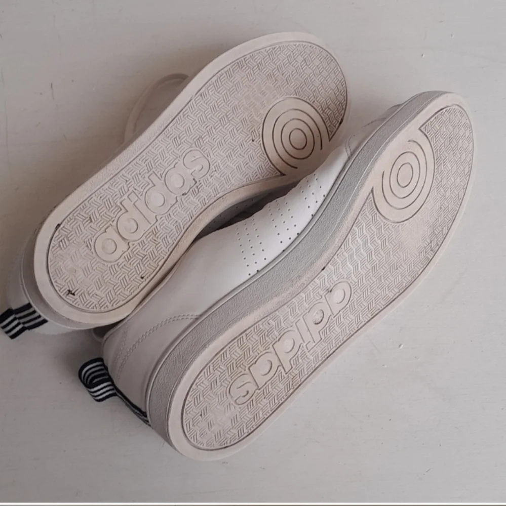 Adidas Mens Shoes Advantage Sneakers Size 9.5 White Low Top F99…